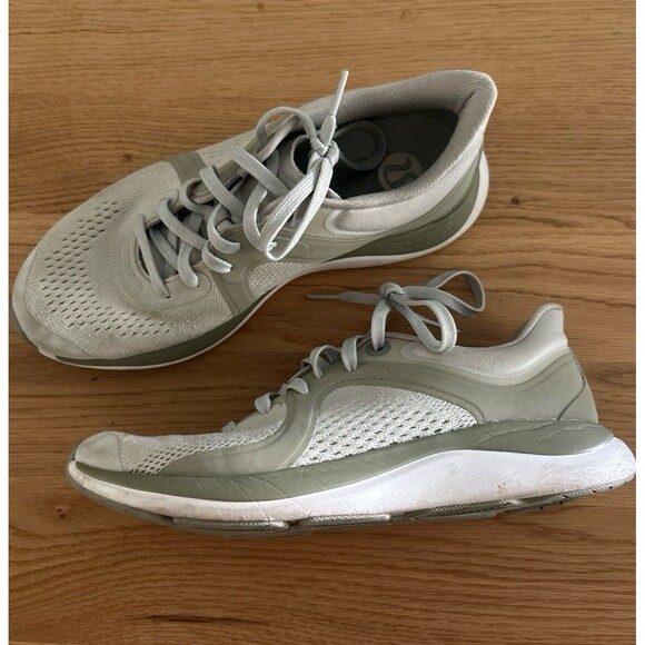 Lululemon Chargefeel 2 Low Women's Workout Sneakers - Size 7.5 - Picture 1 of 7